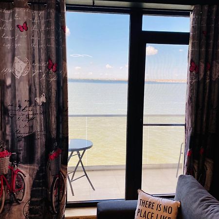 Solid Apartments Мамая Екстериор снимка